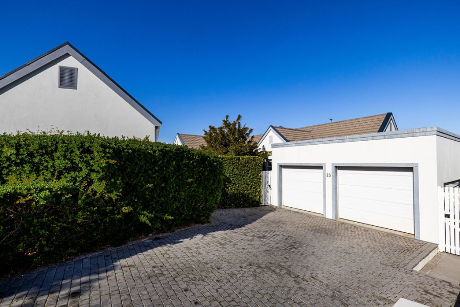 3 Bedroom Property for Sale in Dennegeur Western Cape